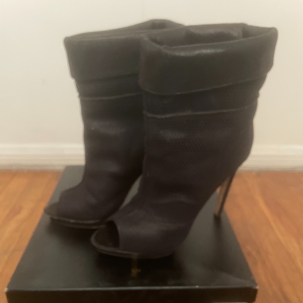 Max Kibardin Open Toe Healed Bootie